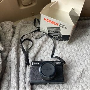 Konex 35mm Camera W/ box